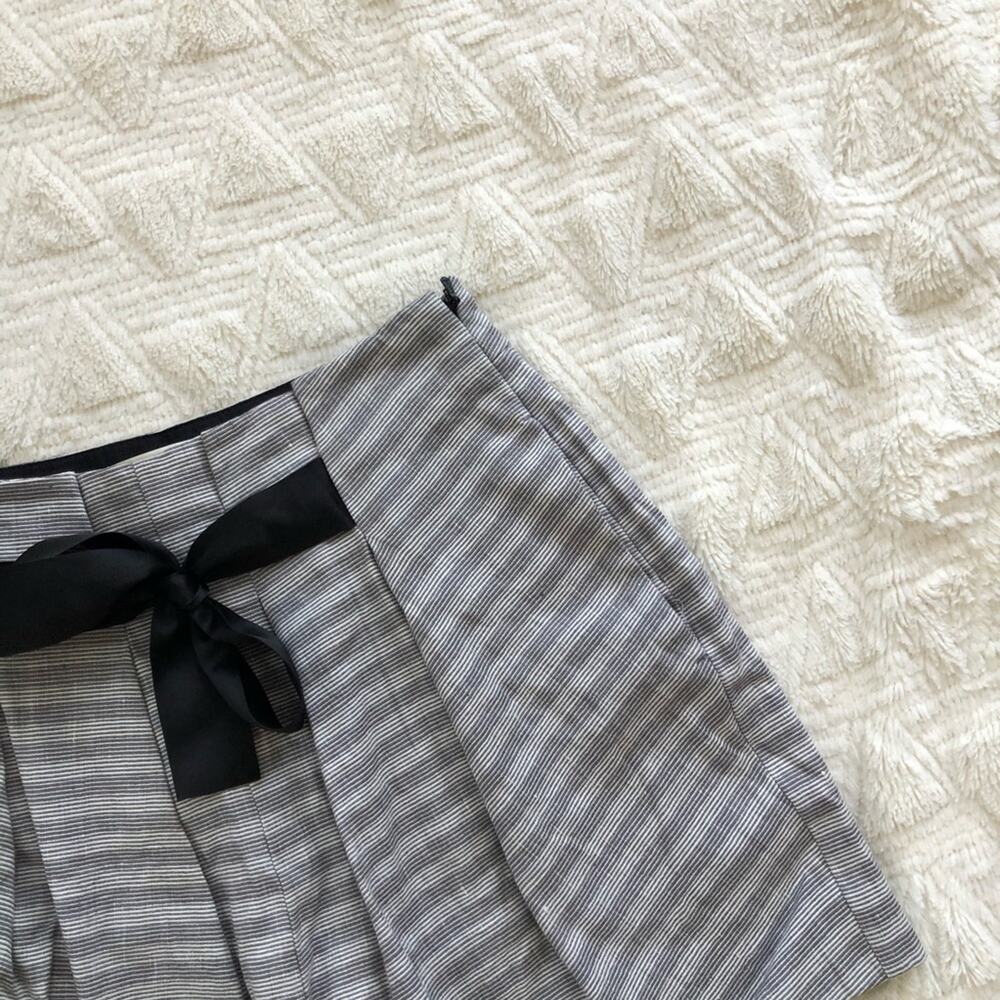 Anthro Elevenses Seastripe Grey Tie-Front Shorts - Picture 3 of 5